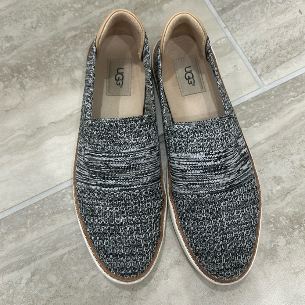 Slip on Ugg sneakers